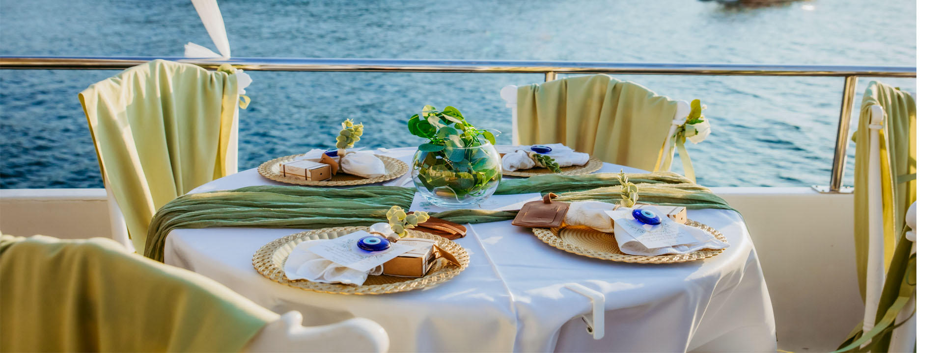 INTIMATE YACHT WEDDING