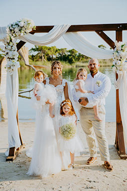 Annabelle and Ryan Kent 5 th June Green Pine Beach Oludeniz