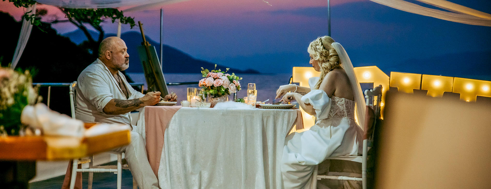 PRIVATE YACHT SUNSET MARRIAGE PROPOSAL