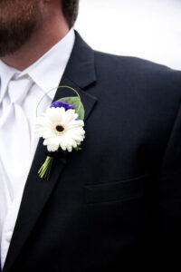 BRIDESMAIDS BOUQUETS & BUTTONHOLES