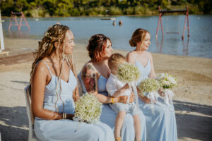 BRIDESMAIDS BOUQUETS & BUTTONHOLES