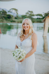 ELEGANT WHITE BRIDAL BOUQUET ROSES, LISIANTHUS & GYPSOPHILA