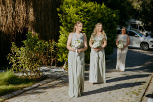 BRIDESMAIDS BOUQUETS & BUTTONHOLES