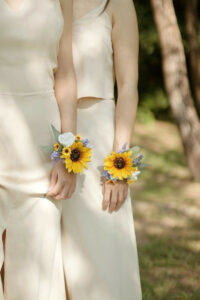 HAIR & WREST CORSAGE